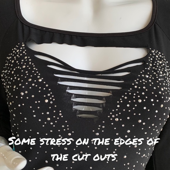 SYMPHONY LASER CUT DISTRESSED BLACK DRESS. SIZE MEDIUM - Picture 4 of 5